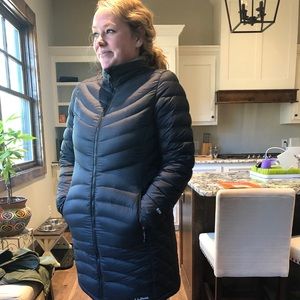 Women’s LL Bean Ultralight 850 Down Coat